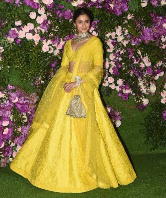 # Filmfare2020: #Actress appeared in this look on the red carpet, see pics