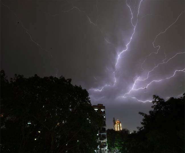  #Weather: forecast of hailstorm with rain