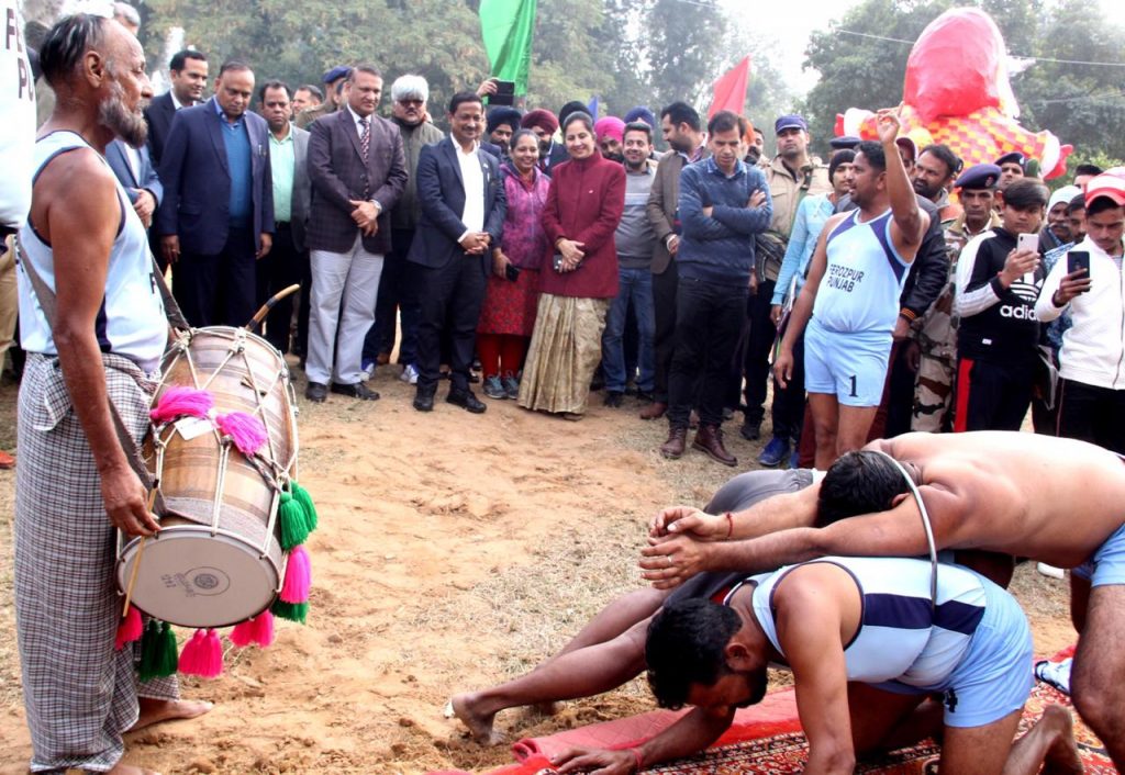 CELEBRATIONS OF CHANDIGARH CARNIVAL 2019 BEGAN WITH A BANG