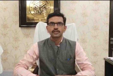 Officers flouted orders of Kanpur # DM, notice issued