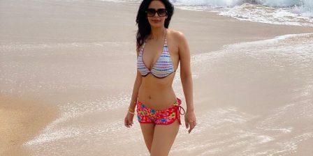 Mallika's bikini shoot at the beach, pics
