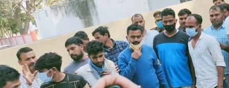 seven-associates-of-vikas-dubey-recovered-from-the-stock-of-stf-accessories-including-automatic-rifle