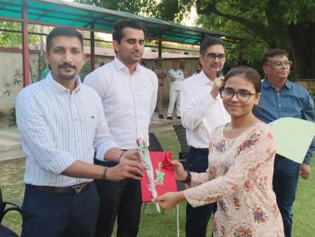 DM Visakh ji honored high school and intermediate meritorious students 