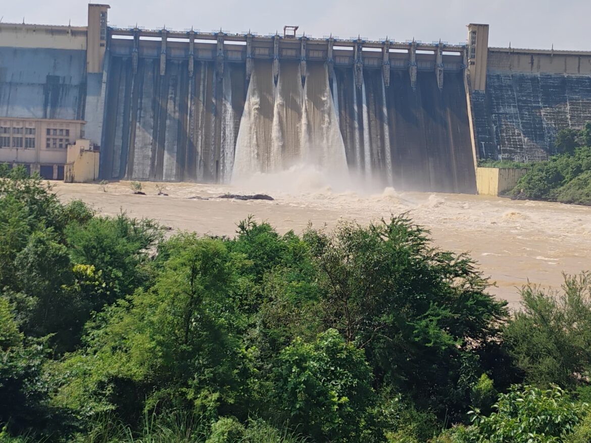 रिहंद ओवरफ्लो