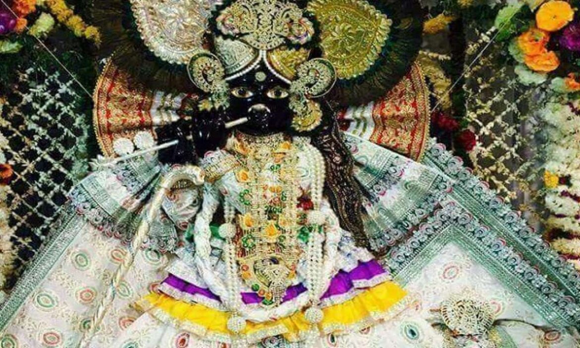  Purnima 2024 : क्यों, साल में एक बार ही Banke Bihari धारण करते हैं बंसी? मंदिर टाइमिंग