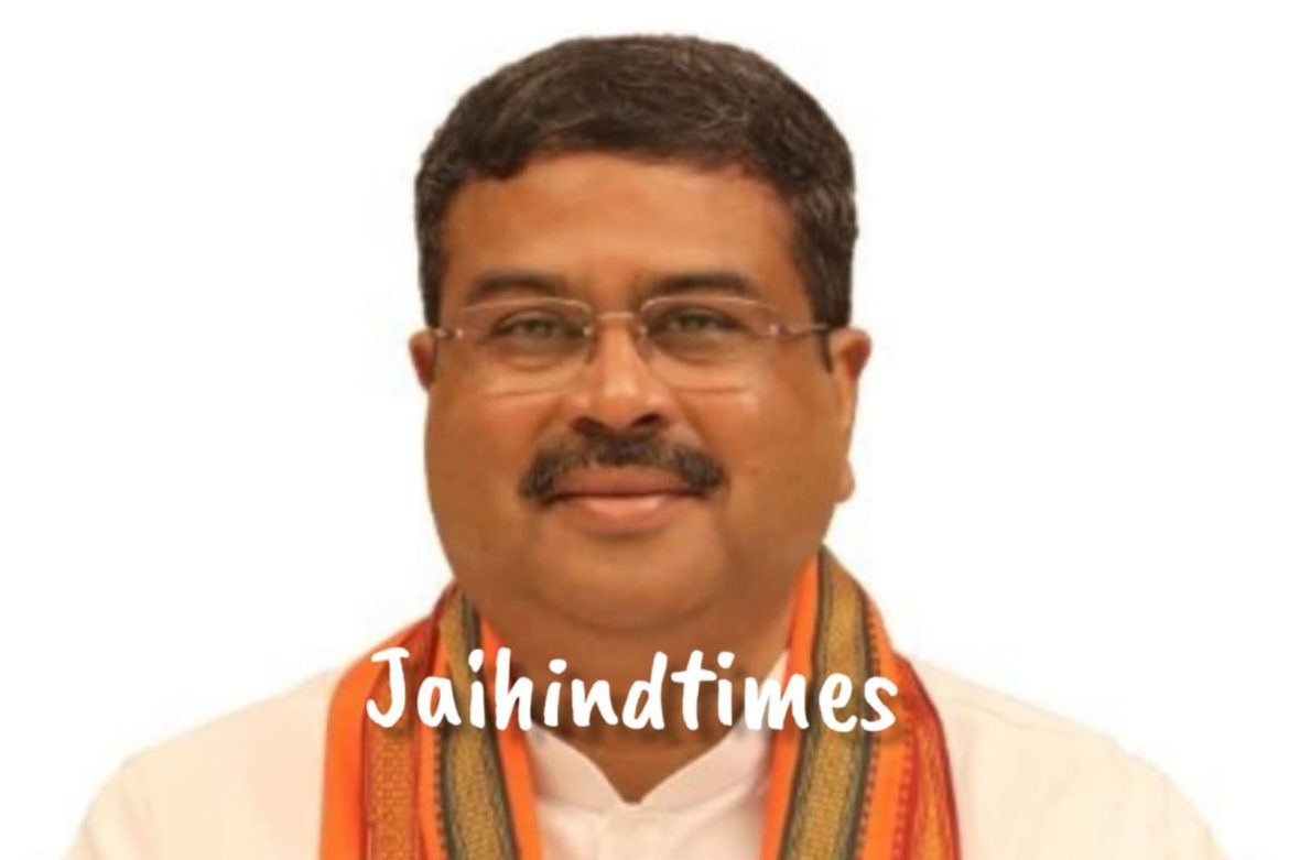 LIVE CJP Protest News :  शिक्षा मंत्री धर्मेन्द्र प्रधान का इस्तीफा:दीपके बोले- वे कहते थे इस सरकार में इस्तीफे नहीं होते; लेकिन झुकती है दुनिया, झुकाने वाला चाहिए